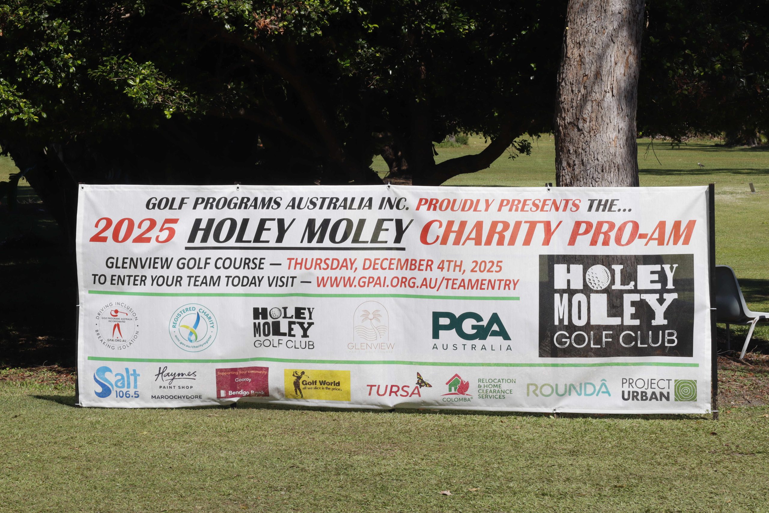 Glenview par 3 hosts charity pro am